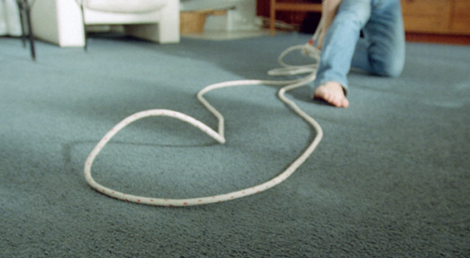Salla Tykkä, Lasso, 2000. Film still courtesy of the artist.