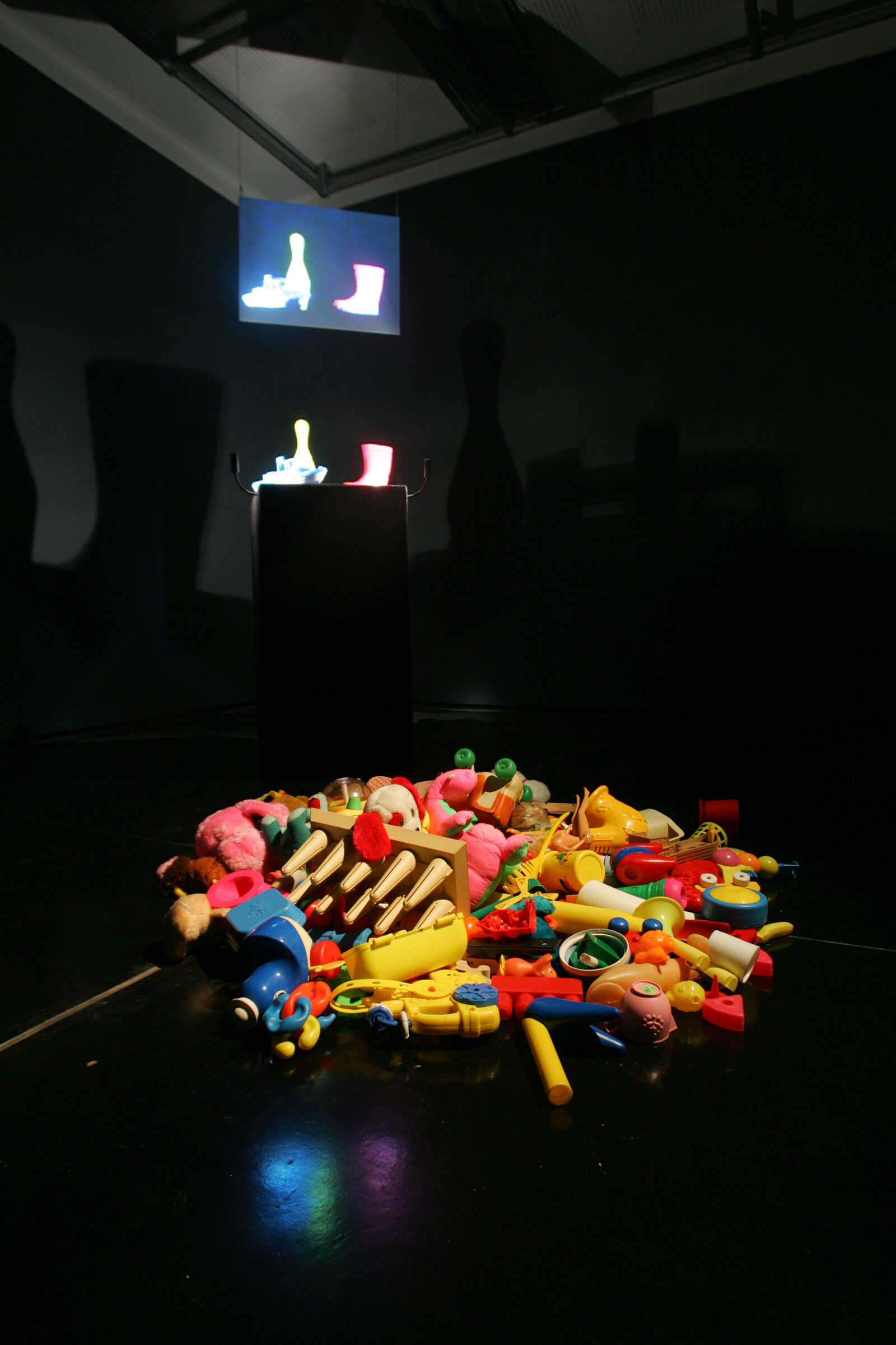 David Rokeby, The Giver of Names, 1998. Installation view at FACT.