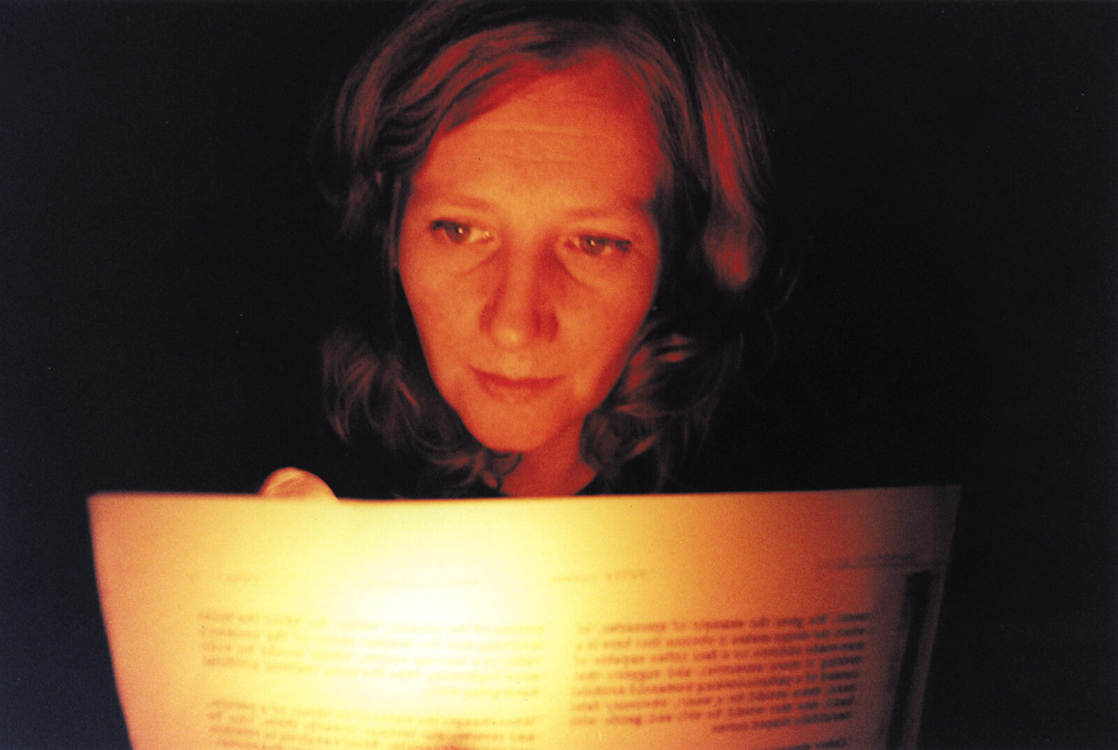 Imogen Stidworthy and Michael Curran, Closing/Close by, 2003.