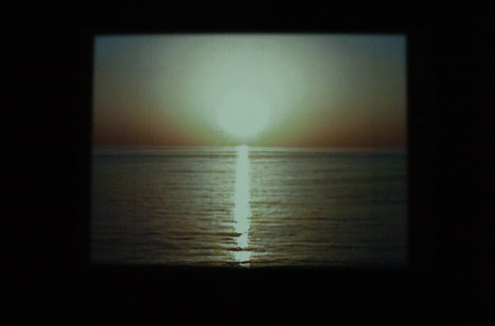Terrence Handscomb, Der Himmel über Kalifornien, 2007. Installation view at FACT.