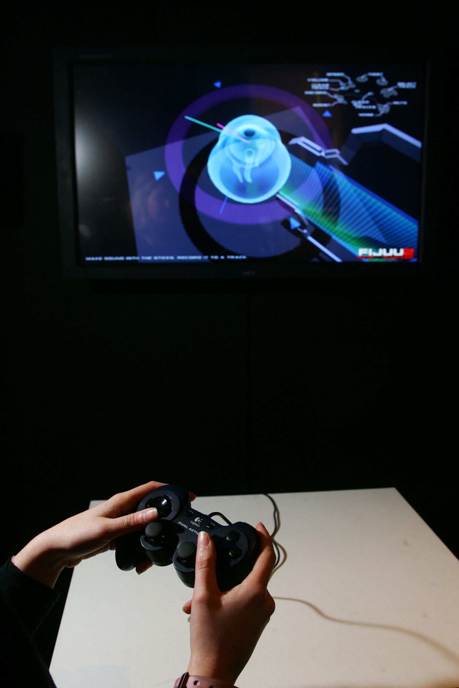 Julian Oliver & Pix, fijuu, 2004. Installation view at FACT.