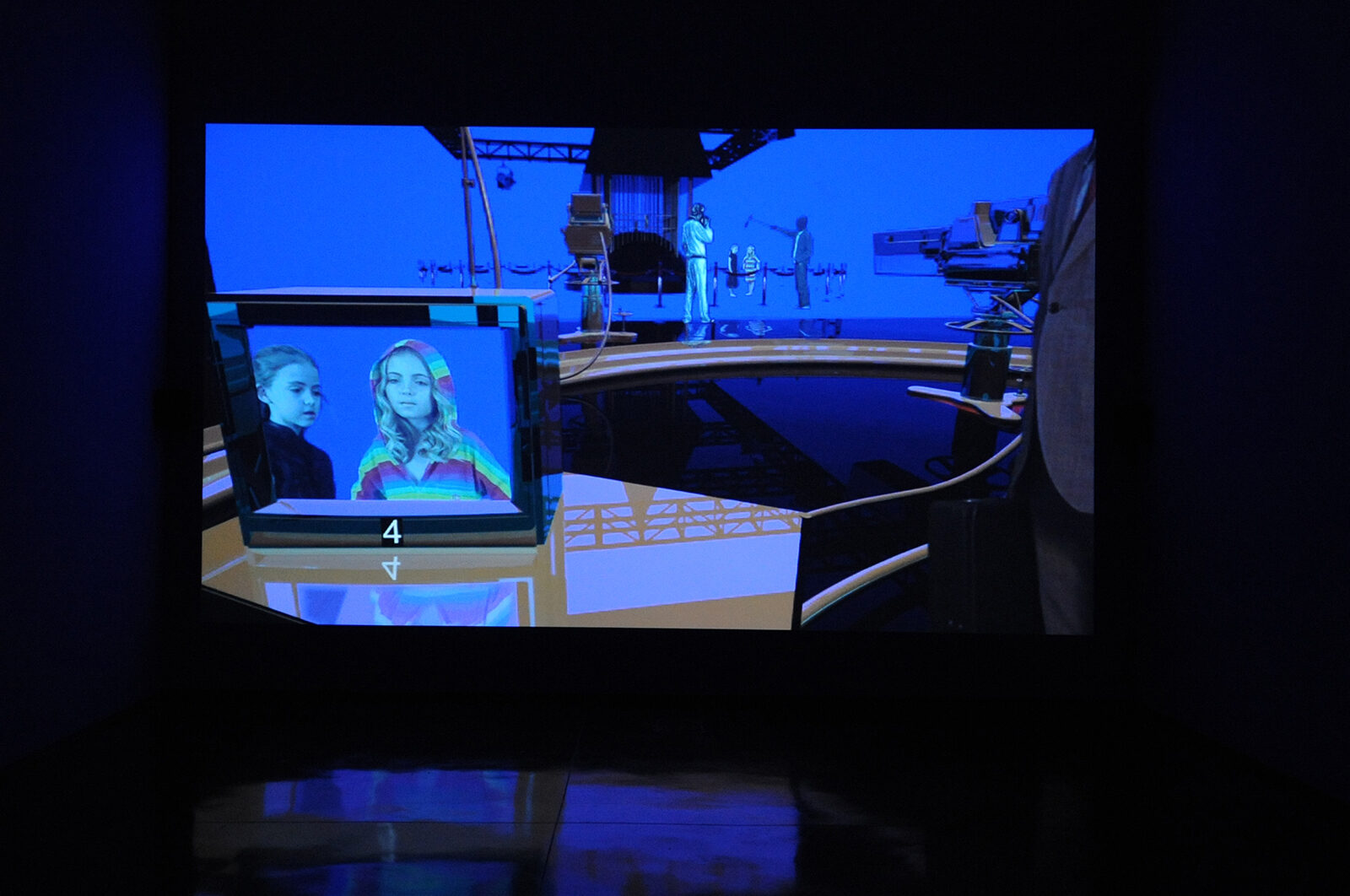 AL and AL, Interstellar Stella, 2006. Installation view at FACT.