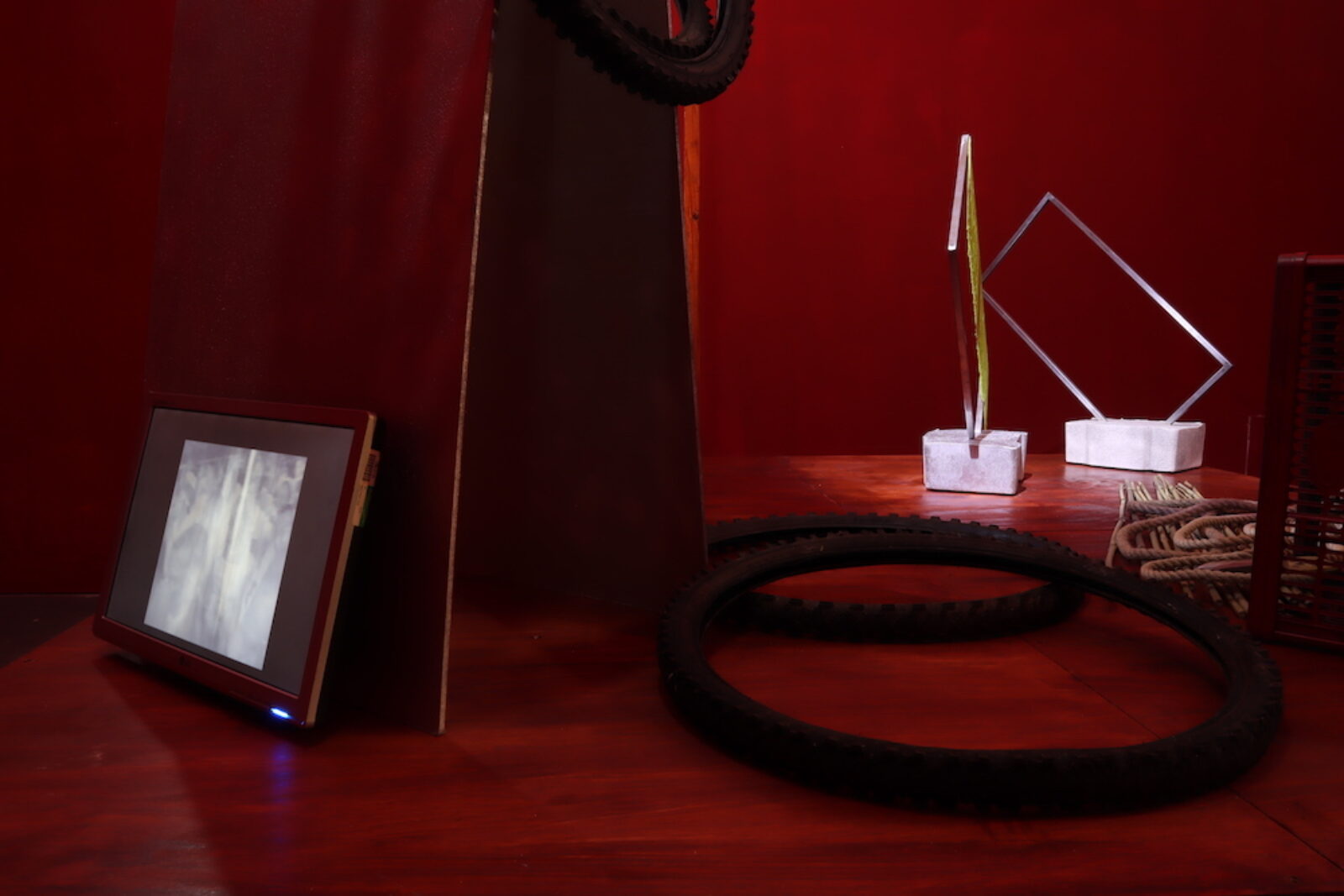 Ivy Kalungi, New Trail, Old Stories (2019). Installation view at OUTPUT Gallery.