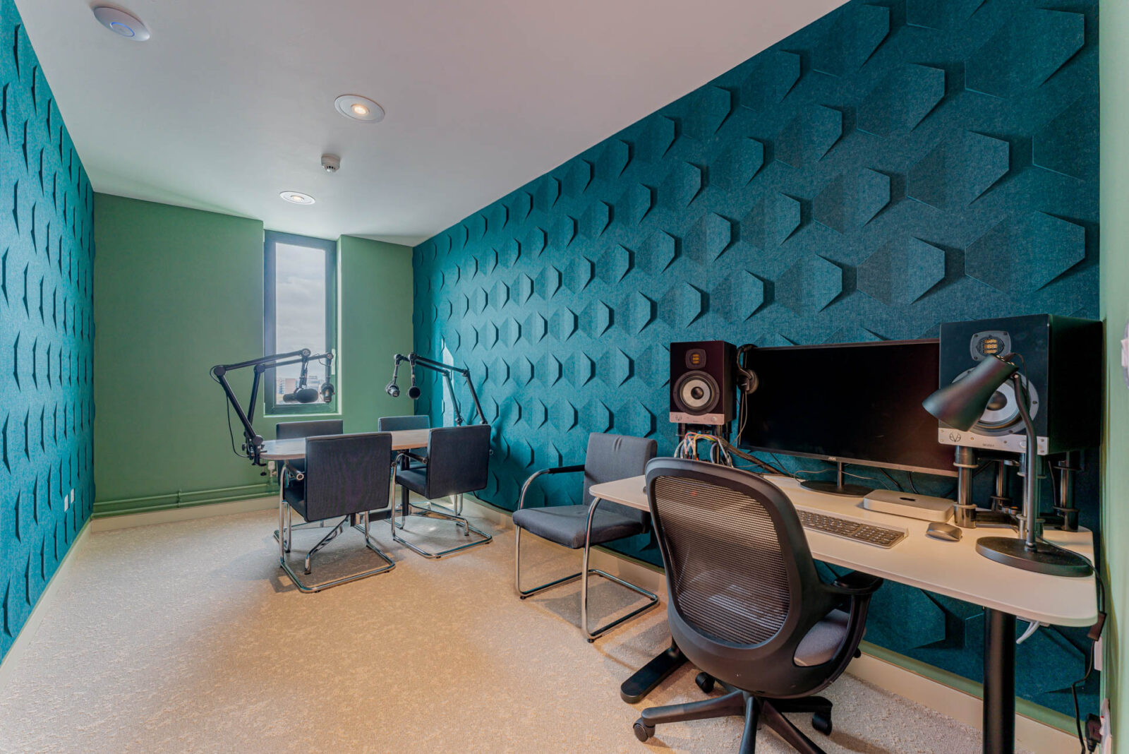 Studio Lab at FACT Photo by Gary w Smith 6