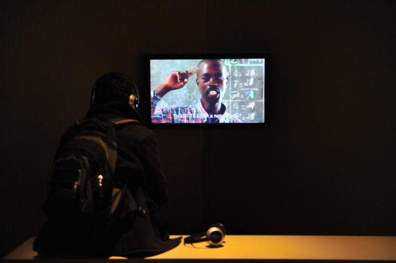 Sarah Vanagt, Begin, Began, Begun, 2004. Photo by Brain Slater.