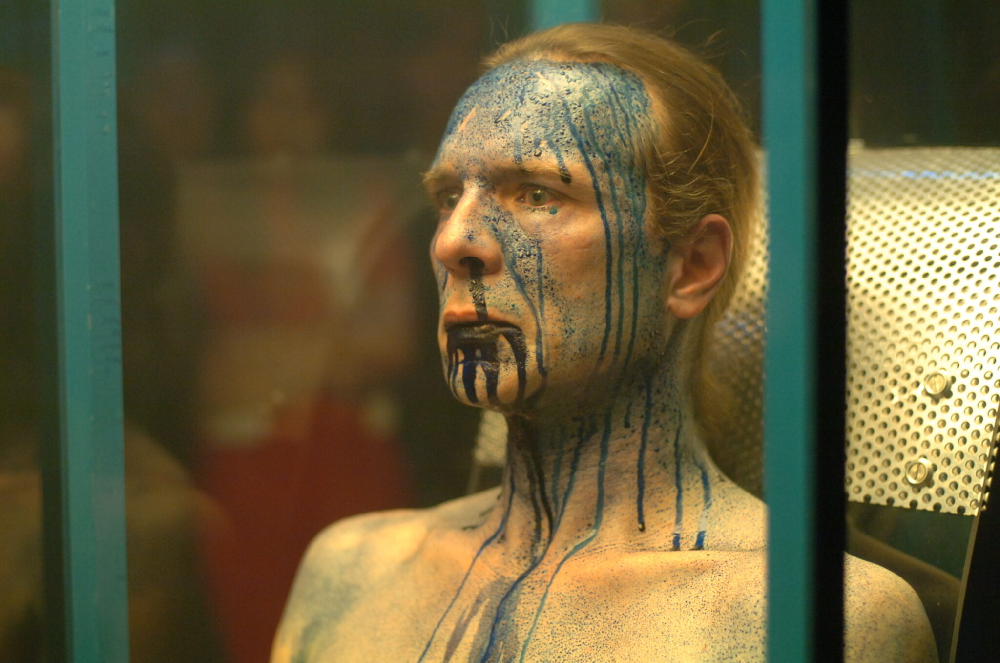 Yann Marussich, Blue Remix, 2007. Performance at FACT.