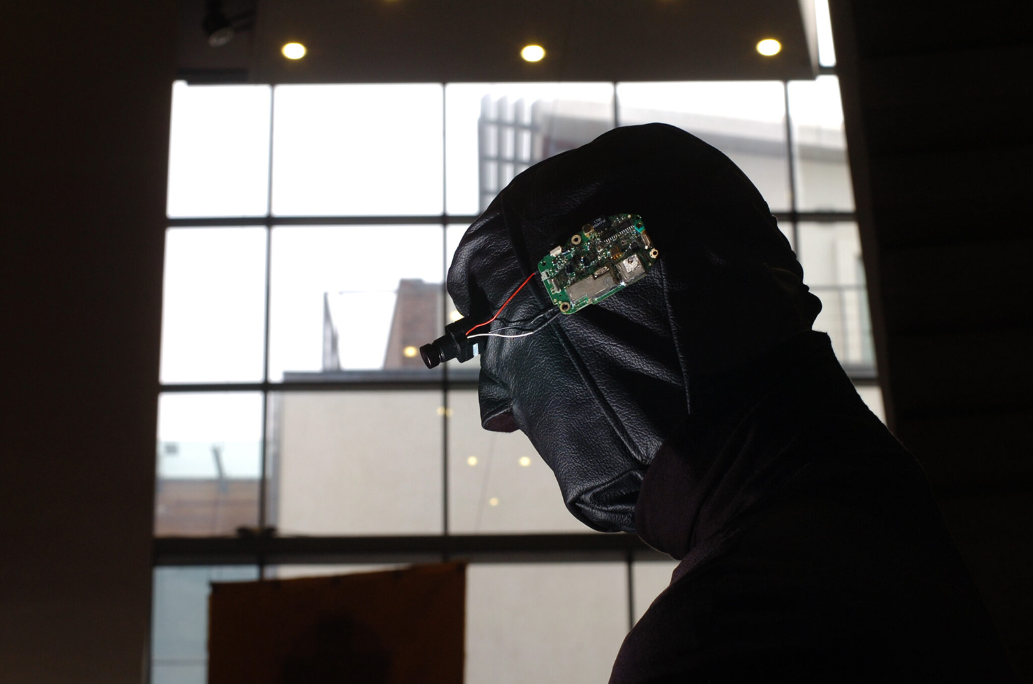 Eduardo Kac, Telepresence Garment. Installation view at FACT.