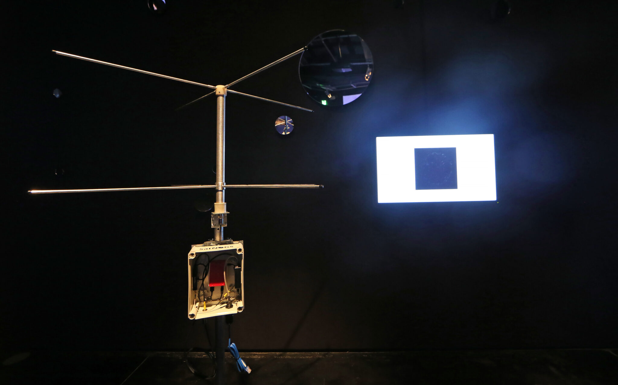 Kei Kreutler and Libre Space Foundation, Open Space Observatory, 2017. Photo by Gareth Jones.